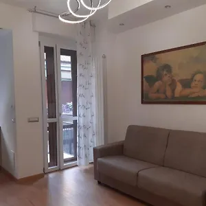 Appartamento Elegante Ideale: Casa Vacanza-affari, Milano