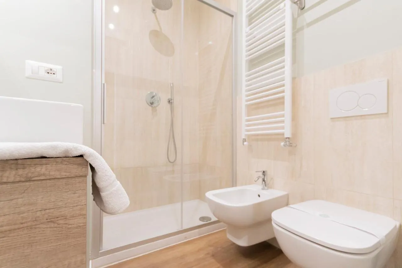 Via Torino Apartment 3 ミラノ