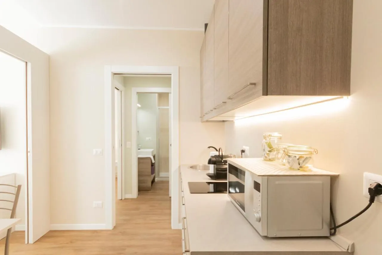 Via Torino Apartment 3 ミラノ